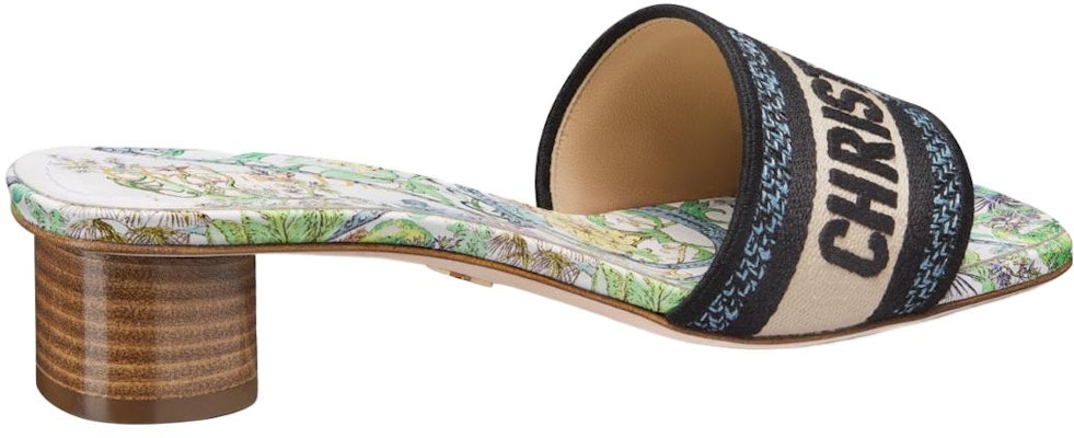 (W) Dior Selipar 'Hitam Hijau' KCQ902EVY_S43L Lookbook (W) Dior Selipar 'Hitam Hijau' KCQ902EVY_S43L