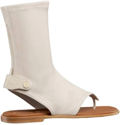 (W) Dior Spirit Flat Bootie 'Kulit Gading' KCQ810SLA_S03W Lookbook (W) Dior Spirit Flat Bootie 'Kulit Gading' KCQ810SLA_S03W