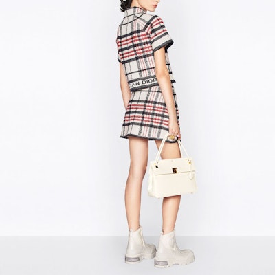 (W) DIOR SS22 Jaket Putih Kotak-Kotak Lengan Pendek Kancing Depan 224V13AM706-X5832 Details for (W) DIOR SS22 Jaket Putih Kotak-Kotak Lengan Pendek Kancing Depan 224V13AM706-X5832