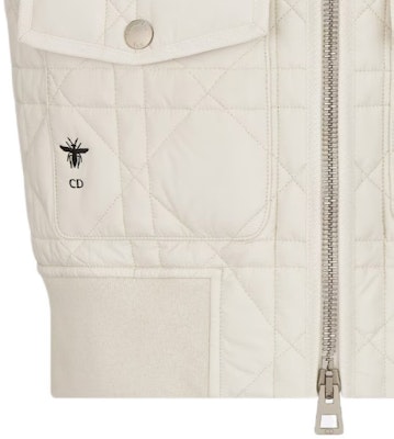 (W) DIOR SS24 Vest Beige Logo Sulaman Warna Solid dengan Zip. 417C75A2827-X0250 Sizing (W) DIOR SS24 Vest Beige Logo Sulaman Warna Solid dengan Zip. 417C75A2827-X0250