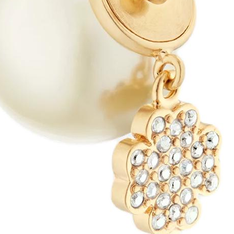 Shop (Women) DIOR Star and Clover Charm Gold Metal  Earrings - Gold. E3715WOMCY_D03S