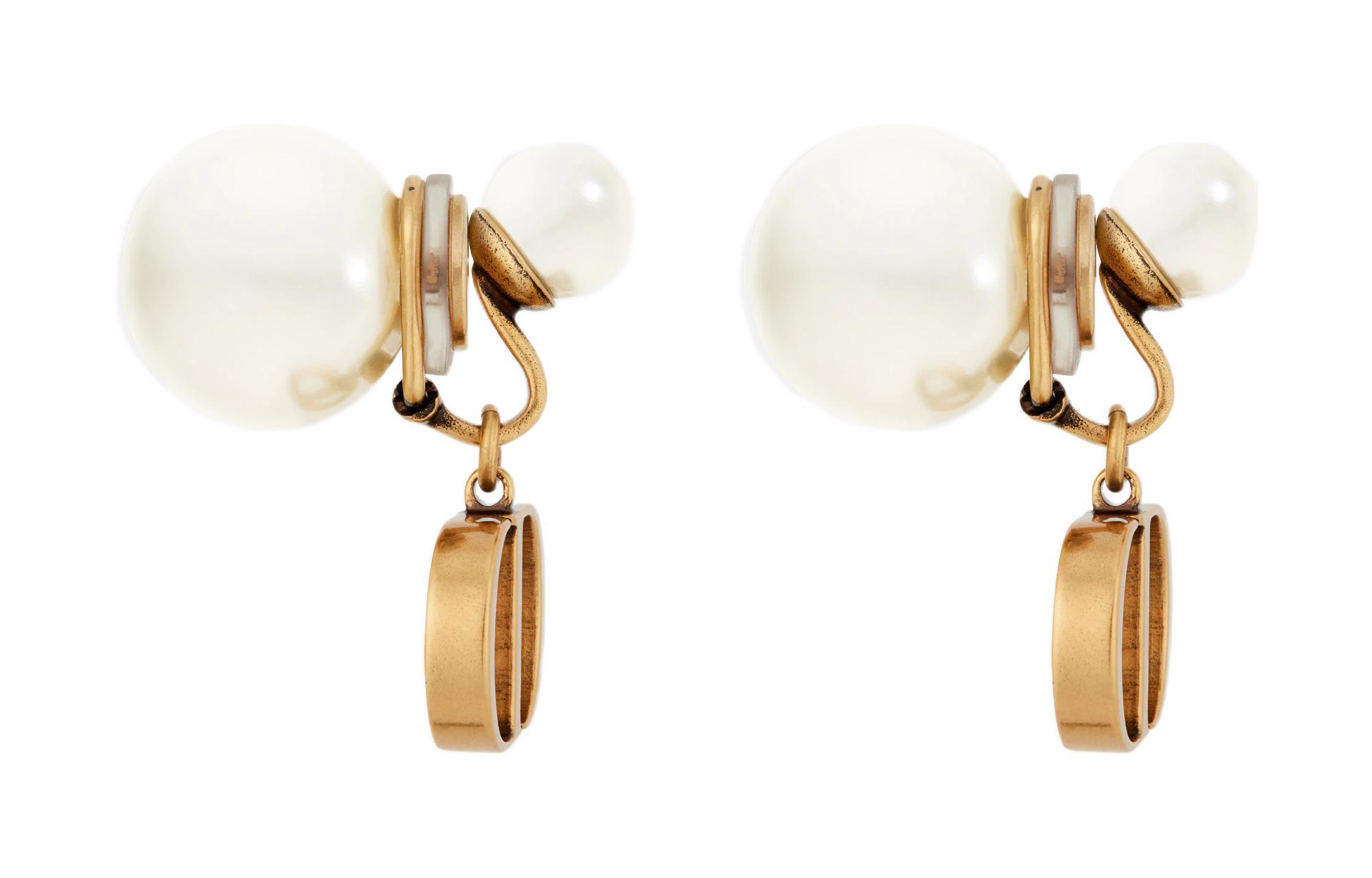 Lookbook (W) Pendientes DIOR Tribales Vintage Clip-On Oro y Perla Resina para Mujer. E2073WOMRS-D908