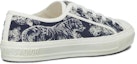 Shop (W) Dior Walk'n'Dior 'Sulam Toile de Jouy' Sneaker Rendah 'Navy' KCK211TJE_S36W