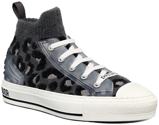 (W) Dior Walk'n'Dior High-Top Sneaker 'Kelabu Biru Corak Leopard' KCK328KMR_S27G Lookbook (W) Dior Walk'n'Dior High-Top Sneaker 'Kelabu Biru Corak Leopard' KCK328KMR_S27G