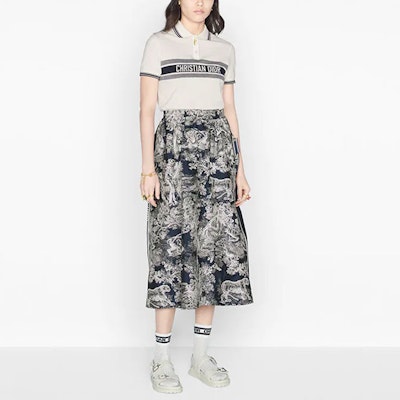 (Women) DIOR White Short Sleeve Polo Shirt with Logo Stripe Embroidery. 143T10A4047-X0200 Shop (Women) DIOR White Short Sleeve Polo Shirt with Logo Stripe Embroidery. 143T10A4047-X0200