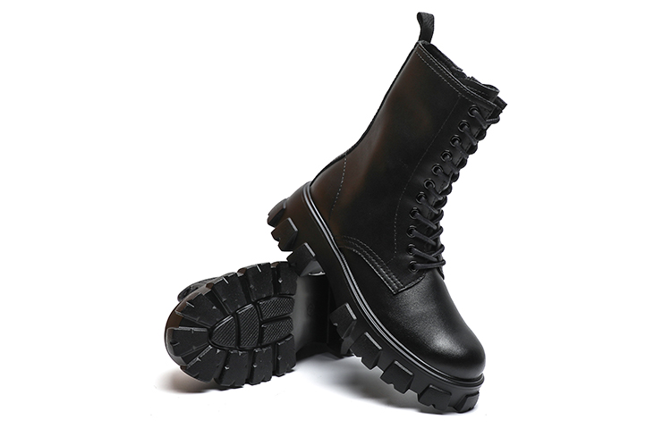Details for (W) Disney x Dr. Martens Stivale 11-Eye ''Nero Classico'' 21ADMM21C031000