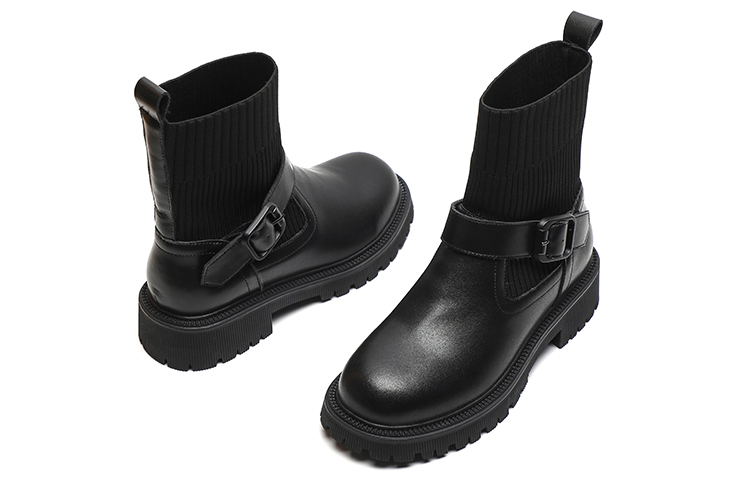 Shop (W) Disney x Dr. Martens ''Stivali Platform Neri con Fibbia'' 21ADMM202800