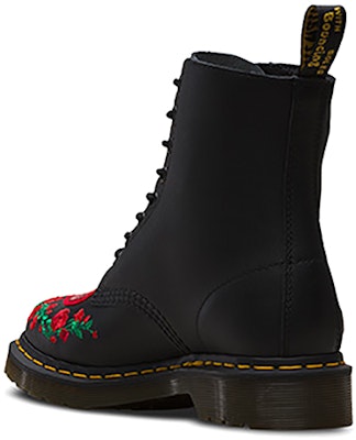 (W) Dr. Martens 1460 'Pascal Sequin Hearts' Botas con Corazones de Lentejuelas 24406001 Lookbook (W) Dr. Martens 1460 'Pascal Sequin Hearts' Botas con Corazones de Lentejuelas 24406001