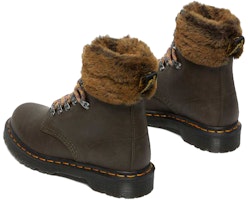 (W) Dr. Martens 1460 But Martin Kelabu/Hijau 26951481 Lookbook (W) Dr. Martens 1460 But Martin Kelabu/Hijau 26951481