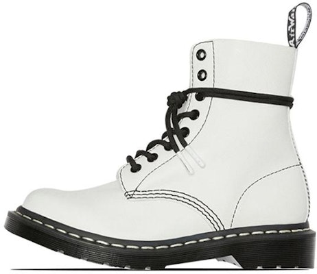 (W) Dr. Martens 1460 Pascal BW But Putih 25818113 Buy (W) Dr. Martens 1460 Pascal BW But Putih 25818113