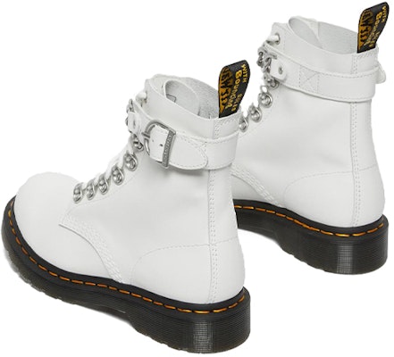 (W) Dr. Martens 1460 Pascal Rantai Kulit But Bertali 'Putih' 27266100 Lookbook (W) Dr. Martens 1460 Pascal Rantai Kulit But Bertali 'Putih' 27266100