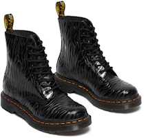 Lookbook Dr.Martens/馬汀博士 1460 Pascal 斑馬紋壓花皮革馬丁靴 女款 黑