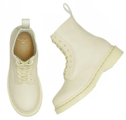 (W) Dr. Martens 1460 Pascal Mono Boot 'Cream' Sepatu Tali Krem 27580282 Lookbook (W) Dr. Martens 1460 Pascal Mono Boot 'Cream' Sepatu Tali Krem 27580282