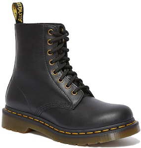 (W) 여성용 닥터마틴 1460 파스칼 와나마 8홀 부츠 블랙 유니섹스 24991001 24991001 Lookbook (W) 여성용 닥터마틴 1460 파스칼 와나마 8홀 부츠 블랙 유니섹스 24991001 24991001