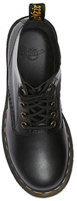 (W) Botas Negras Unisex Dr. Martens 1460 Pascal Wanama 8 Ojos 24991001 Lookbook (W) Botas Negras Unisex Dr. Martens 1460 Pascal Wanama 8 Ojos 24991001