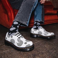 (W) 马丁靴 1461 '黑白' 26877101 Sizing (W) 马丁靴 1461 '黑白' 26877101