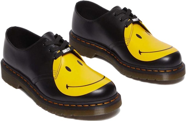 (Women) Dr. Martens Dr.Martens 1461 Smiley Smooth Leather Oxford Shoes 'Black Yellow' 31390005 Lookbook (Women) Dr. Martens Dr.Martens 1461 Smiley Smooth Leather Oxford Shoes 'Black Yellow' 31390005