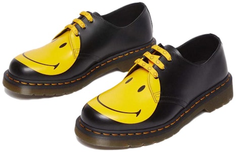 (W) Dr. Martens 1461 Smiley Kulit Oxford Sepatu 'Hitam Kuning' 31390005 Shop (W) Dr. Martens 1461 Smiley Kulit Oxford Sepatu 'Hitam Kuning' 31390005