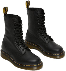 (W) Dr. Martens 1490 Bota de Cuero Virginia Media Caña 'Negro' 22524001 Lookbook (W) Dr. Martens 1490 Bota de Cuero Virginia Media Caña 'Negro' 22524001