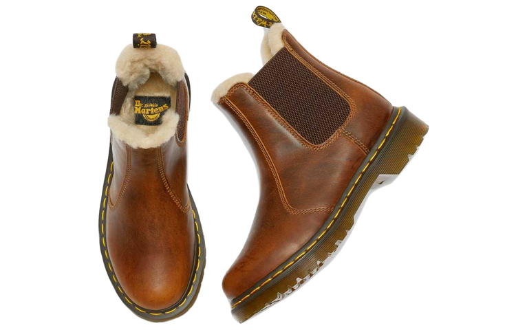 Lookbook (W) 닥터마틴 2976 버터스카치 퍼 안 lining  첼시 부츠 23898243