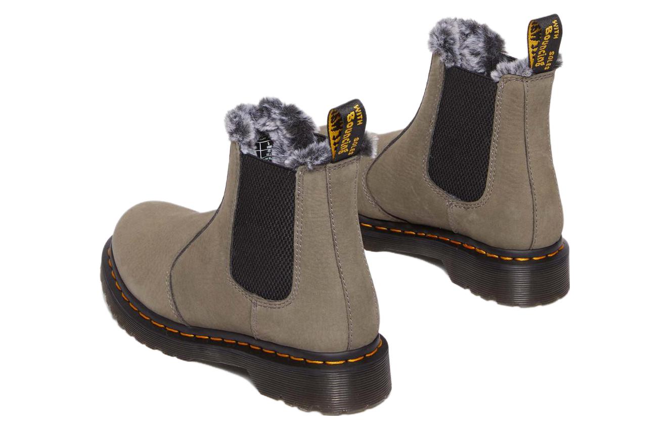 Shop (W) Dr. Martens 2976 Bota Chelsea de Cuero 'Gris' 30955059