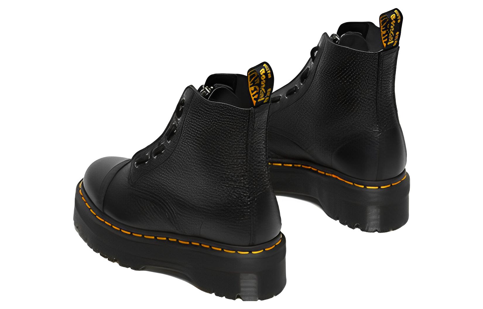 Lookbook (W) Dr. Martens Stivaletti in Pelle 8 Fori ''Nero'' DM22564001