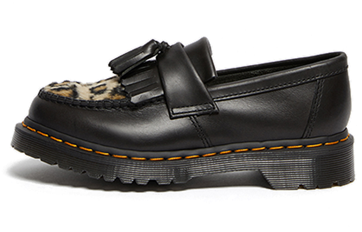 (W) Dr. Martens Adrian 'Leopard'