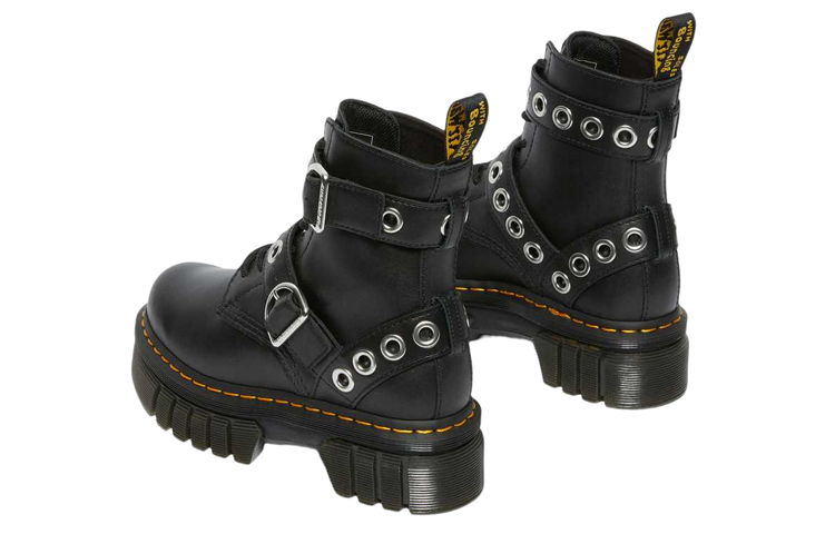 Lookbook (W) Botas Negras Clásicas Dr. Martens Martin 27356001