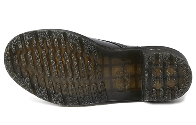 Shop Dr.Martens/馬汀博士 Clemency 8孔馬丁靴 女款 黑