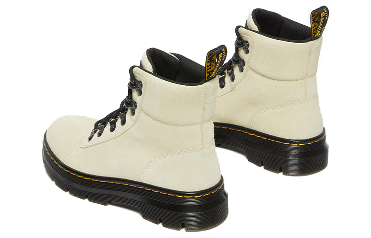 Shop Dr.Martens/馬丁博士 麂皮時尚馬丁靴 女款 白色