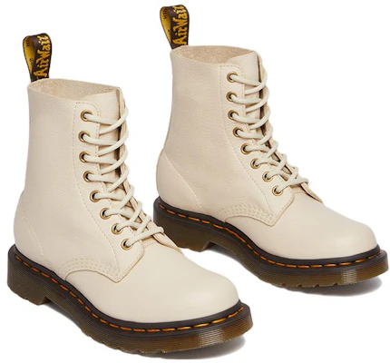 (W) Botas de Cuero Dr. Martens 1460 Pascal Virginia 'Beige Parchment' 26802292 Lookbook (W) Botas de Cuero Dr. Martens 1460 Pascal Virginia 'Beige Parchment' 26802292