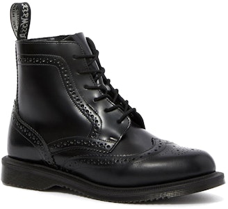 Dr.Martens/馬汀博士 Delphine 拉鍊馬丁靴 女款 黑色 Lookbook Dr.Martens/馬汀博士 Delphine 拉鍊馬丁靴 女款 黑色