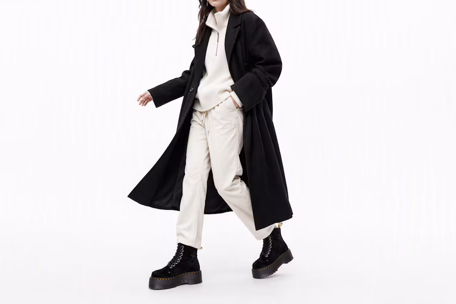 Dr.Martens 馬汀博士 绒面 圓頭系帶舒適氣質 短靴 女款 黑色 Order Dr.Martens 馬汀博士 绒面 圓頭系帶舒適氣質 短靴 女款 黑色