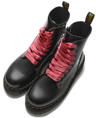 (W) Dr. Martens Hello Kitty y Amigos 26839001 Lookbook (W) Dr. Martens Hello Kitty y Amigos 26839001