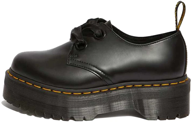 (W) Dr. Martens Holly Kulit Platform 'Hitam' 25234001 Buy (W) Dr. Martens Holly Kulit Platform 'Hitam' 25234001
