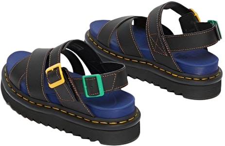 (W) Sandal Platform Dr. Martens 'Fesyen Hitam' 27346001 Shop (W) Sandal Platform Dr. Martens 'Fesyen Hitam' 27346001