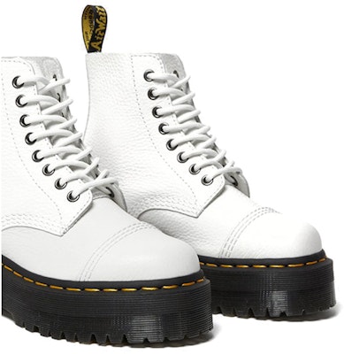 (W) Dr. Martens Sinclair But Platform Kulit 'Front Zip Putih' 26261100 Lookbook (W) Dr. Martens Sinclair But Platform Kulit 'Front Zip Putih' 26261100