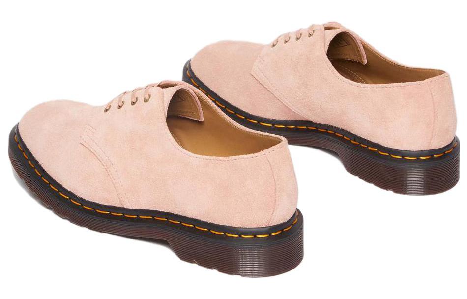 Shop (W) 닥터마틴 스미스 스웨이드 복숭아 베이지 드레스 슈즈 (slightly over, could shorten to "닥터마틴 스미스 복숭아 베이지 슈즈") 30564329