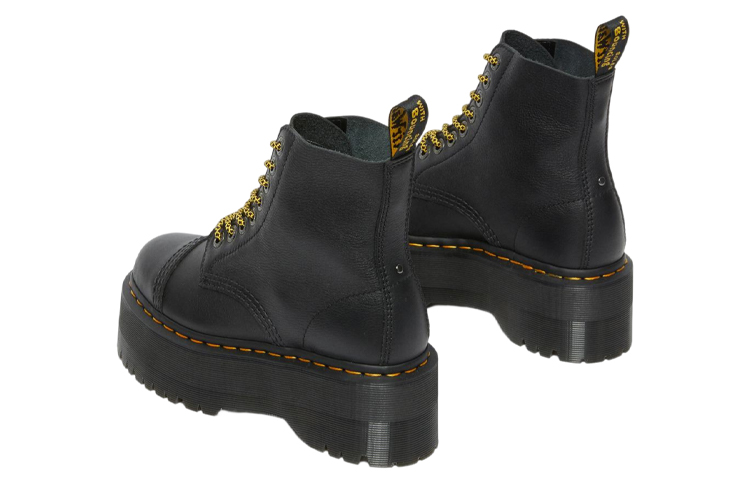 Shop Dr. Martens 馬汀博士 時尚系帶厚底馬丁靴 女款 黑色