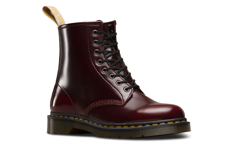Lookbook (W) Dr. Martens Vegan 1460 'Cambridge Brush - Merah Cherry' 24226600