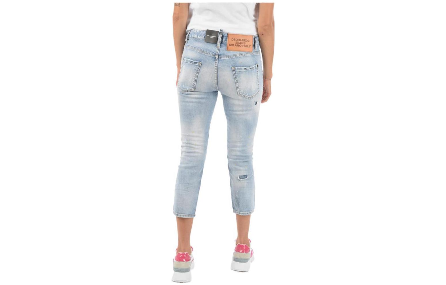 Lookbook (W) DSQUARED2 Jeans Cortos Azul Claro con Bolsillo y Botones. S75LB0512S30665470