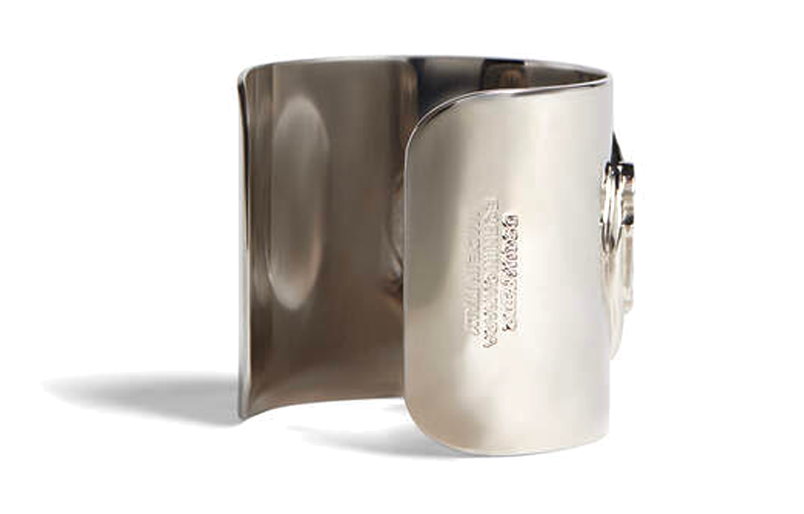 Shop (W) DSQUARED2 レターロゴ シルバーバングル ブレスレット - シルバー ARW018238940001M912