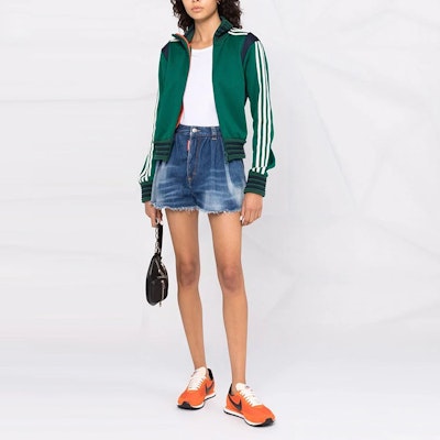 (W) DSQUARED2 2022春夏款女士蓝色毛边牛仔短裤 S75MU0393S30663-470 Lookbook (W) DSQUARED2 2022春夏款女士蓝色毛边牛仔短裤 S75MU0393S30663-470