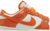 Lookbook (W) Dunk Low 'Cracked Orange' - Jingga Retak FN7773-001