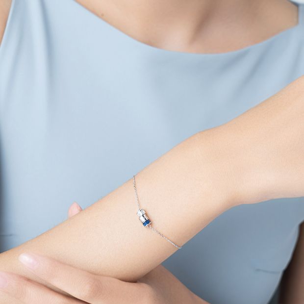 Details for (W) EMPORIO ARMANI Gelang Manik Perak 925 - Aksesori Fesyen Elegan. EG3580040