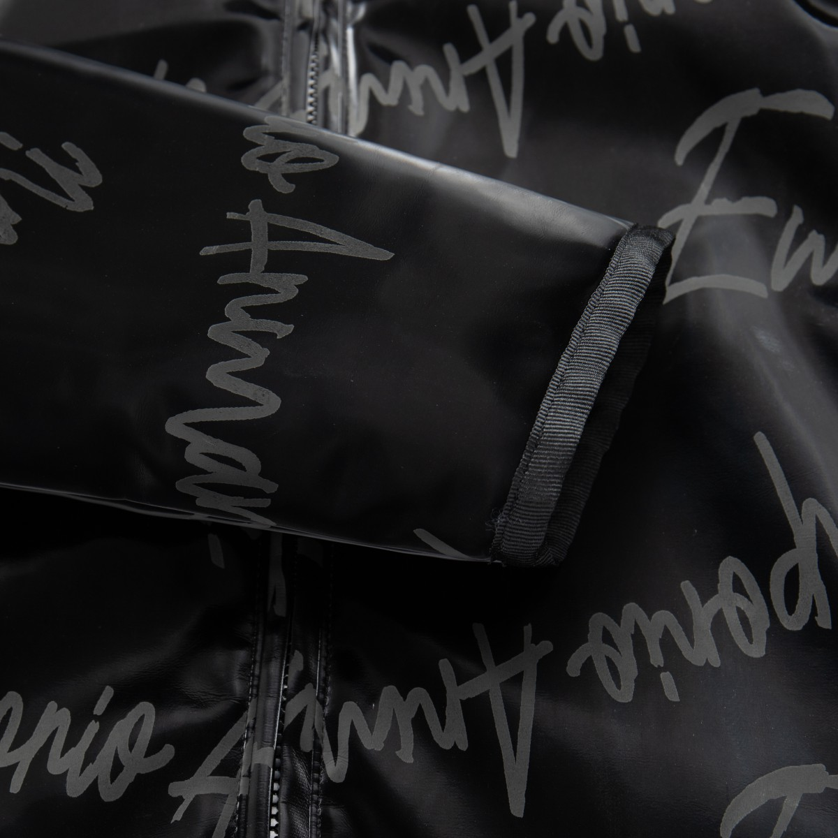 (Women) Emporio Armani  Black Hooded Cotton Jacket with Logo Print. 6L2B66-2NINZ-0999 圖 7