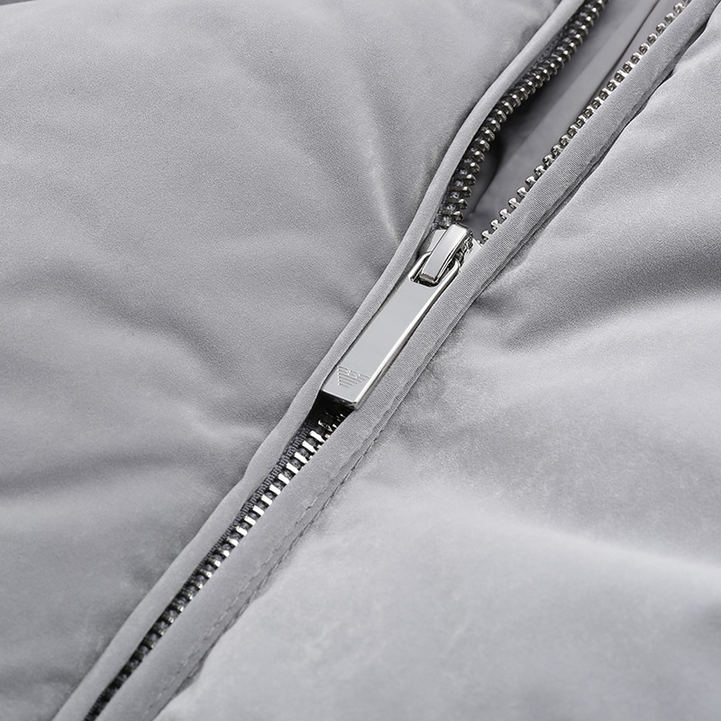 Shop (W) エンポリオアルマーニ グレーフード付きパファージャケット SS24 ルーズフィット 6R2B79-2NFEZ-0608