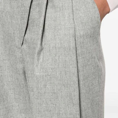 (W) Celana Kasual Abu Tapered Emporio Armani dengan Lipatan Warna Campuran. H4NP38-E2109-630 Details for (W) Celana Kasual Abu Tapered Emporio Armani dengan Lipatan Warna Campuran. H4NP38-E2109-630