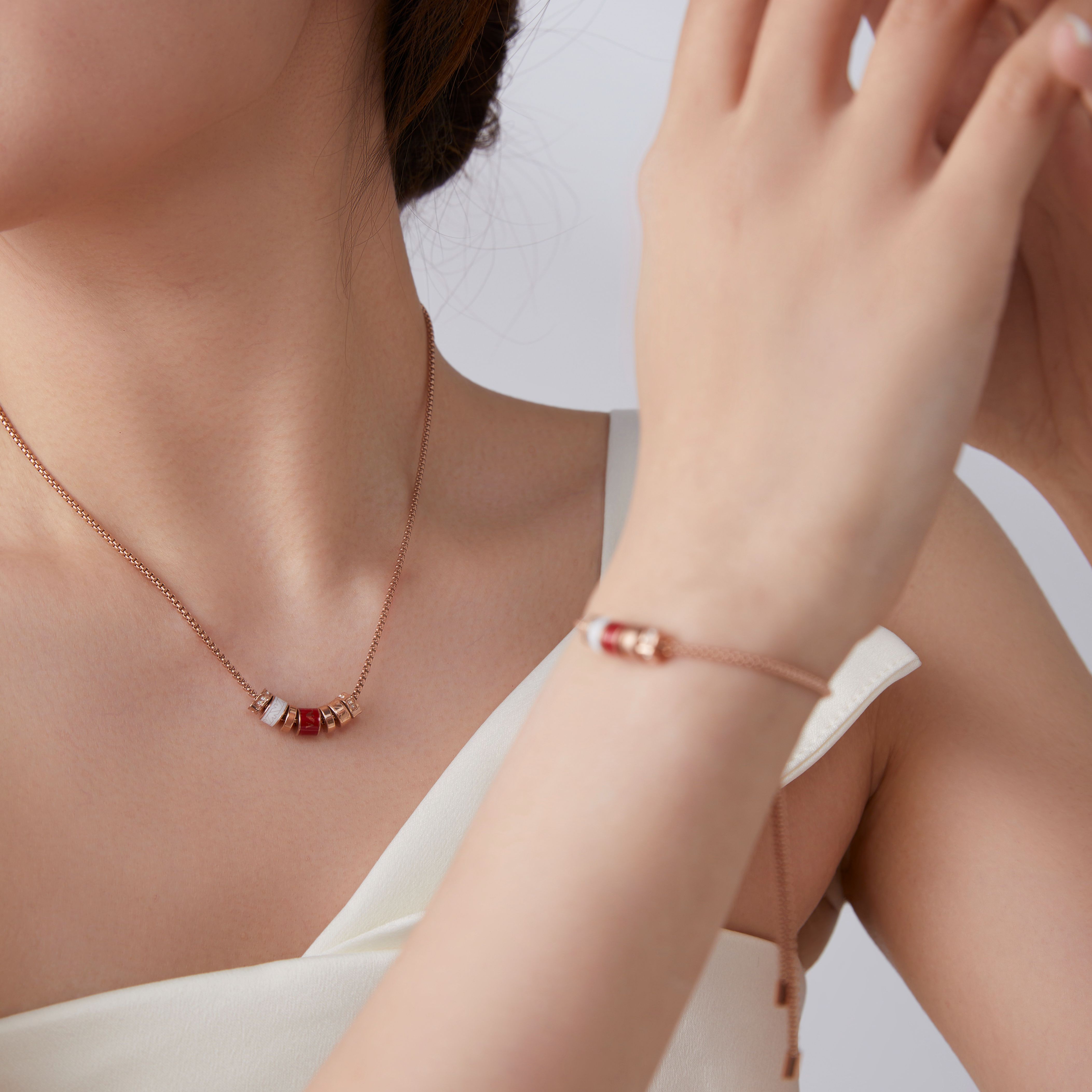 Purchase (W) Emporio Armani Kalung Loket Manik Merah Kristal - Keluli Tahan Karat. EGS2933221