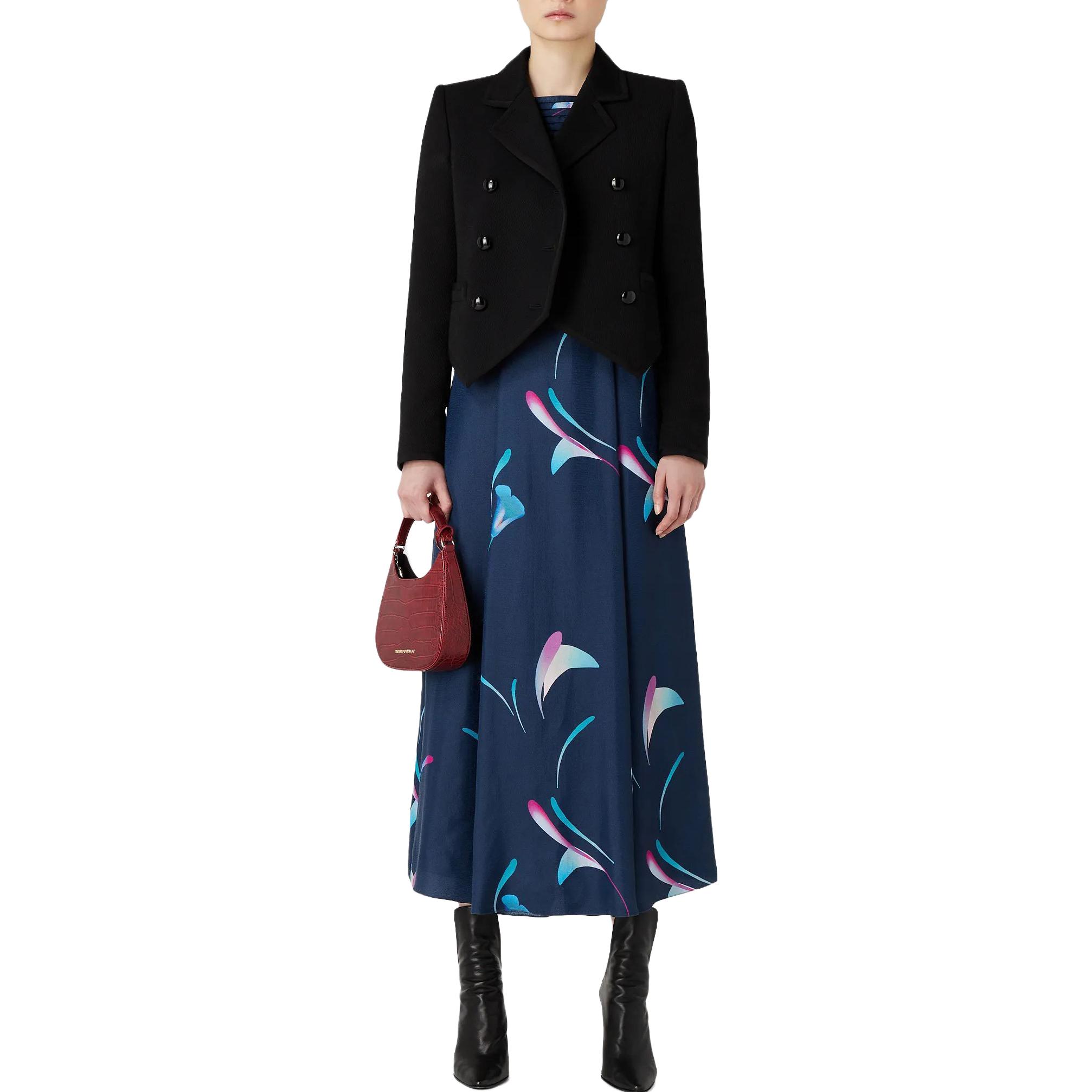 Lookbook (W) 엠포리오 아르마니 더블 브레스티드 블랙 긴팔 블레이저. H4NG29-E2202-1999